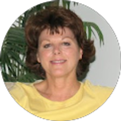 Profile photo of Debra Aubut