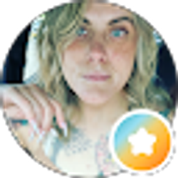 Profile photo of Shannon Greenland