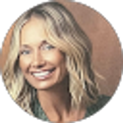 Profile photo of Ashley Brooks