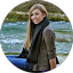 Profile photo of Victoria Aanderud