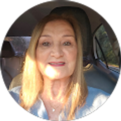 Profile photo of Roxy Gilchrist