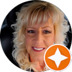 Profile photo of Lanna Kauffman