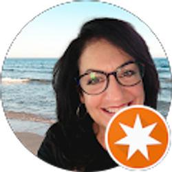 Profile photo of Eve Zuber