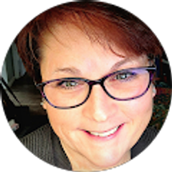 Profile photo of Jennifer Edwards