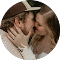 Profile photo of Karlee and Brett Klima