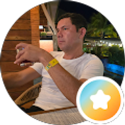 Profile photo of xavi Lira.