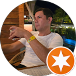 Profile photo of xavi Lira.