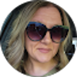 Profile photo of Amanda Weeks