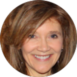 Profile photo of Roanne Malm