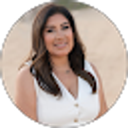 Profile photo of Olga Senda Real Estate