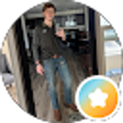 Profile photo of Zachary Hooper