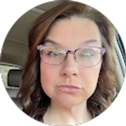 Profile photo of Lauren Bell