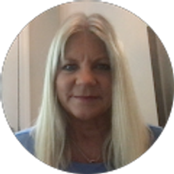 Profile photo of Marcie DeCarli