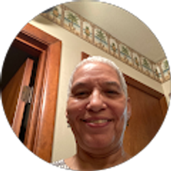 Profile photo of Claudia Walker