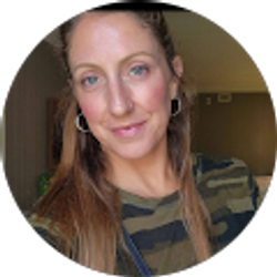 Profile photo of Lisa Dickey