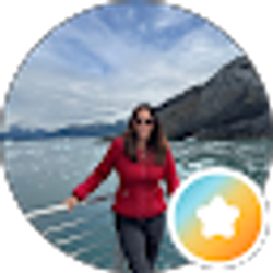 Profile photo of Lore Daza