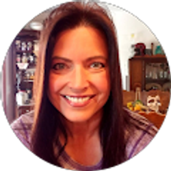 Profile photo of Christy Coon