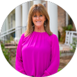 Profile photo of Kim Edwards