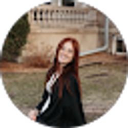 Profile photo of Ashley Loge