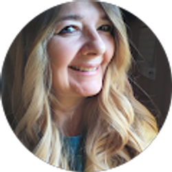 Profile photo of Denise De Voe-Luna