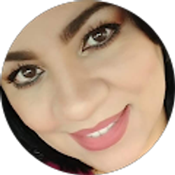 Profile photo of Yoly Luvs Beauty