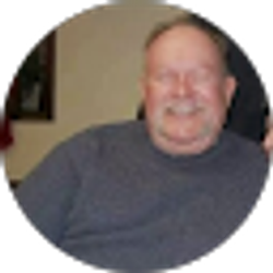 Profile photo of Lee Ropek