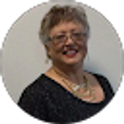 Profile photo of Lisa Wire