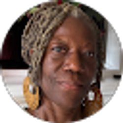 Profile photo of Roslyn Anderson
