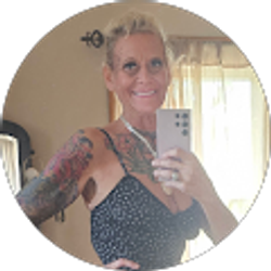 Profile photo of Shelly Livock