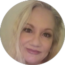 Profile photo of Evie Gaskins