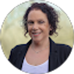 Profile photo of Shelli Hornberger