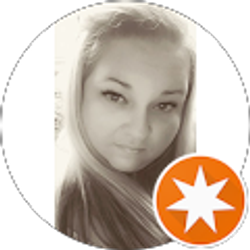 Profile photo of Nicole Ploetz