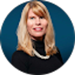 Profile photo of Julie Tizzard