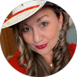 Profile photo of Kristen Kirk