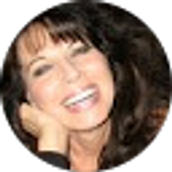 Profile photo of Lorie Lorie