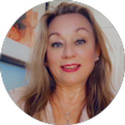 Profile photo of Diana Stavros