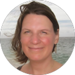 Profile photo of Julie Ackerman