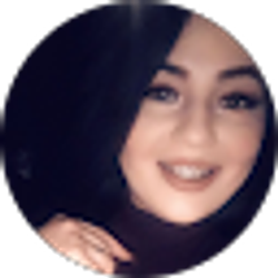 Profile photo of Stephanie Lezama