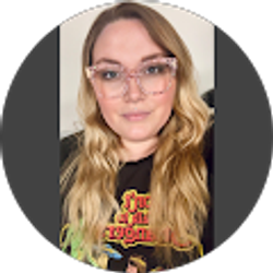 Profile photo of Olivia Neally