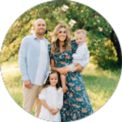 Profile photo of Kelly Rawlings