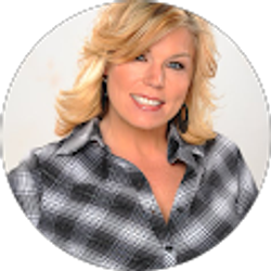 Profile photo of Shirley Cox