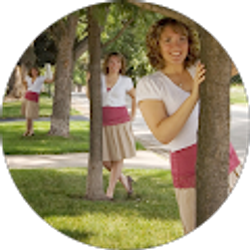 Profile photo of Suzanne Holland