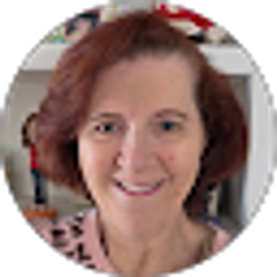 Profile photo of Roxanne Kern