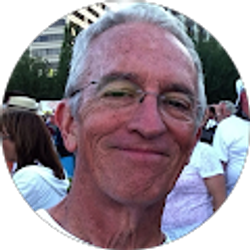 Profile photo of Dana Lee