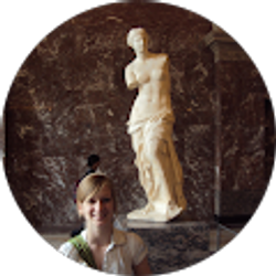 Profile photo of Kirstie Davis