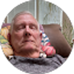 Profile photo of Kim Thomas