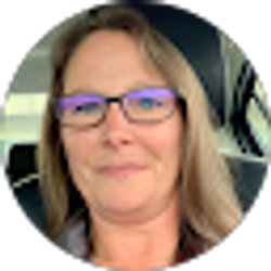 Profile photo of Jenn Hoehn