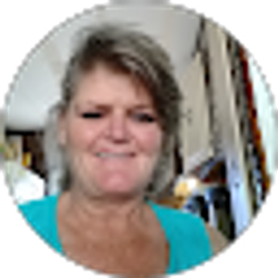 Profile photo of Tiffany Sevenans