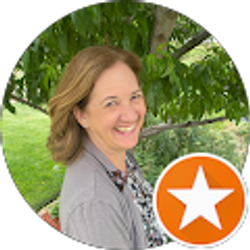 Profile photo of Kelly Nicholson