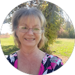 Profile photo of Denise Bowen